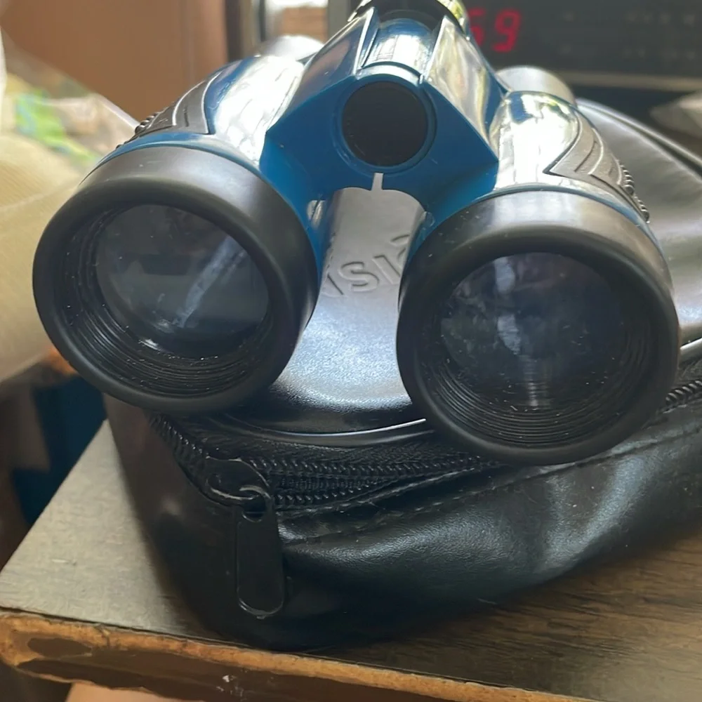 Essenson Kids Binoculars compact for outside exploration